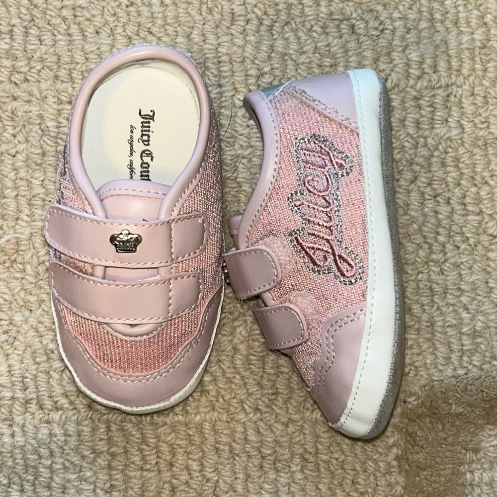 Juicy Couture - infant shoes